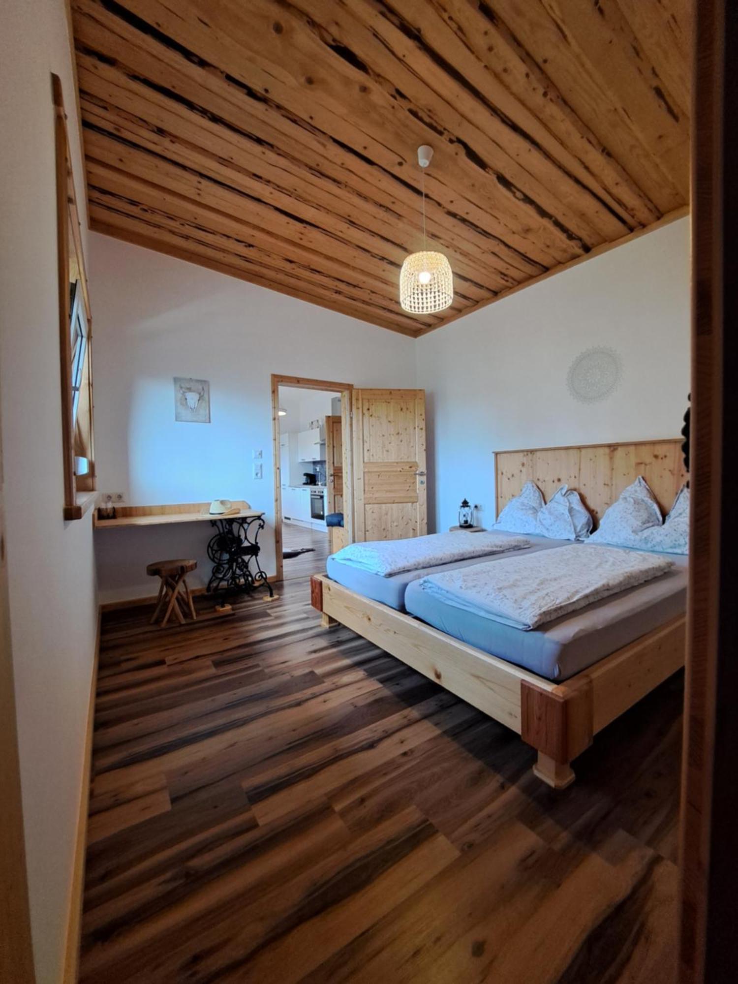 Erlebnisbauernhof Gutschi Ranch Kamp Szoba fotó