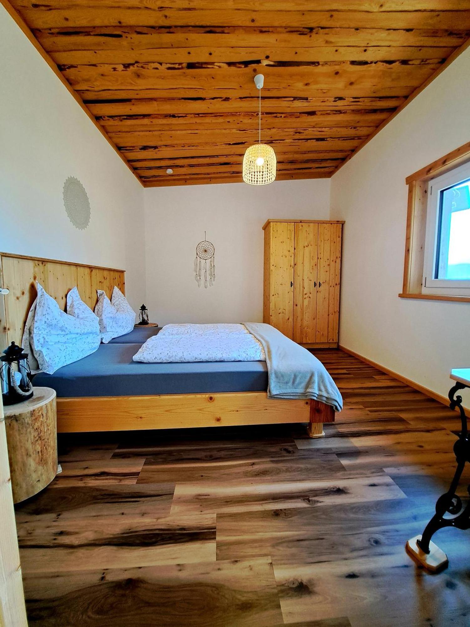 Erlebnisbauernhof Gutschi Ranch Kamp Szoba fotó
